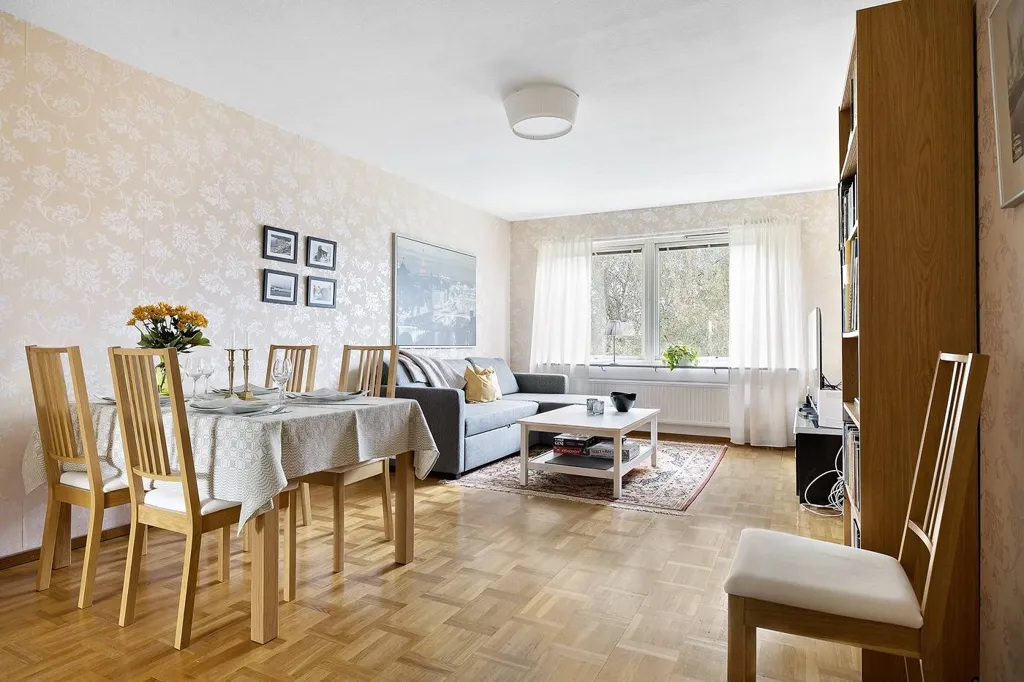 Söögituba - Apartment with Balcony in Trollhättan