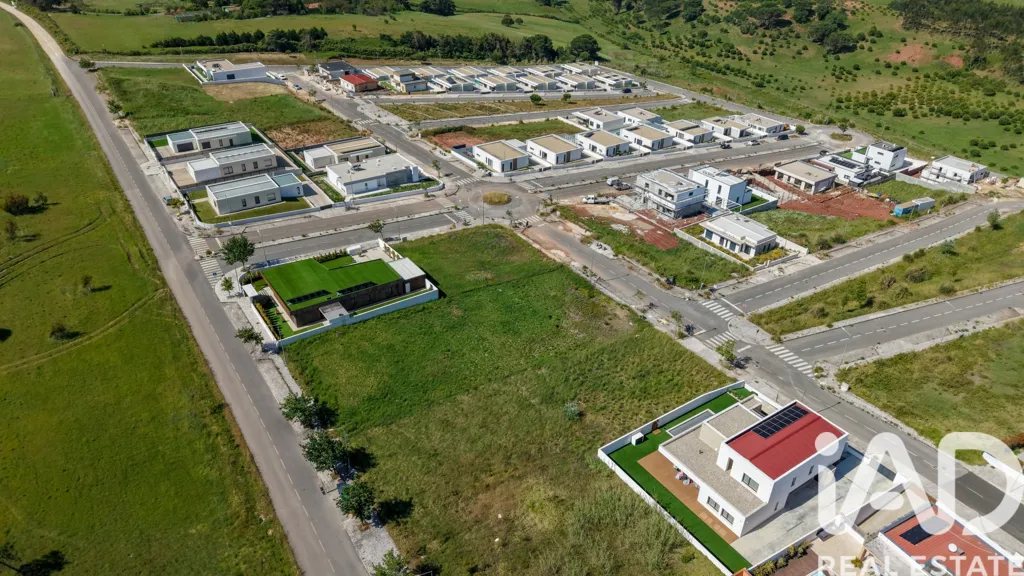 Vista aerea - Urban Plot with Panoramic Views in Caldas da Rainha
