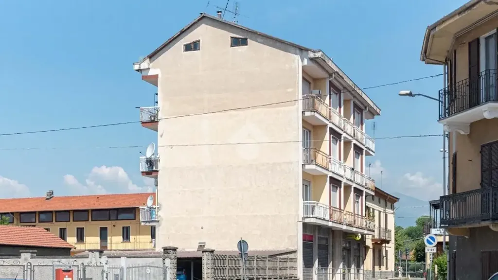 Exterior - Apartment with Alpine View in Cirie'
