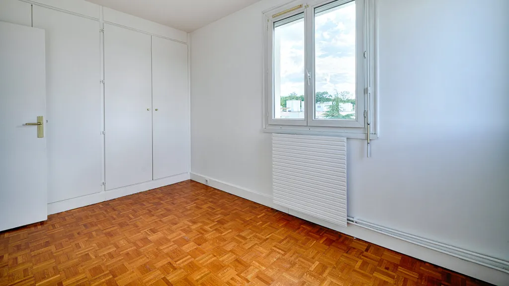 Toad - 2-Bedroom Flat with Park Access in Ville-d'Avray