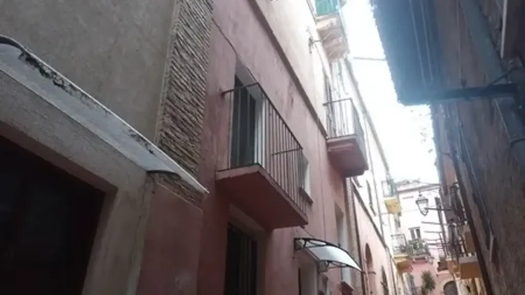 Välivaade - 4-Storey House with Panoramic View in Lanciano