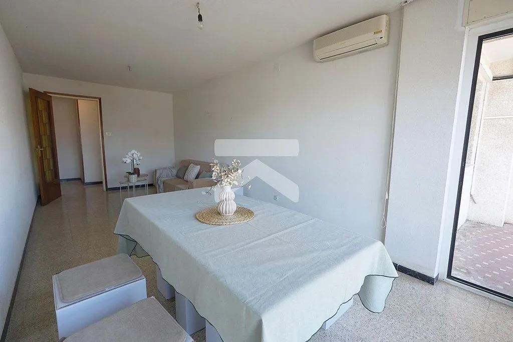 Salle à manger - Apartment with Sea View in Nou Eixample Sud, Tarragona