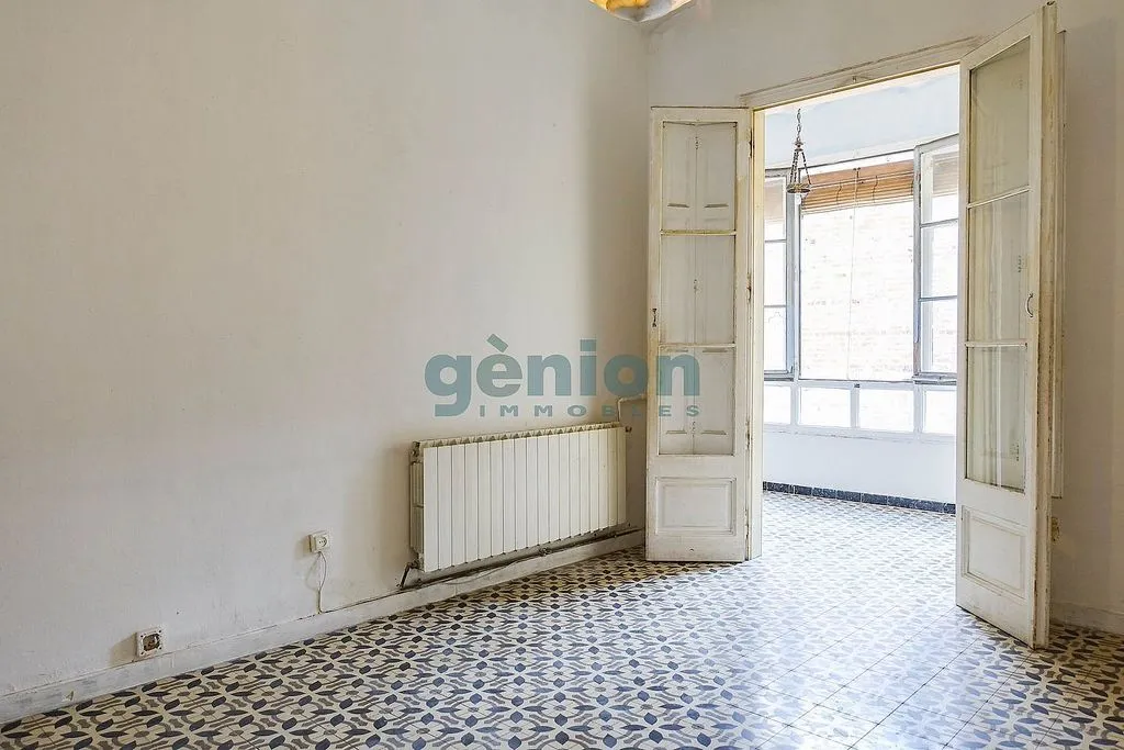 Toad - Historic Flat with Balcony in Girona Centre