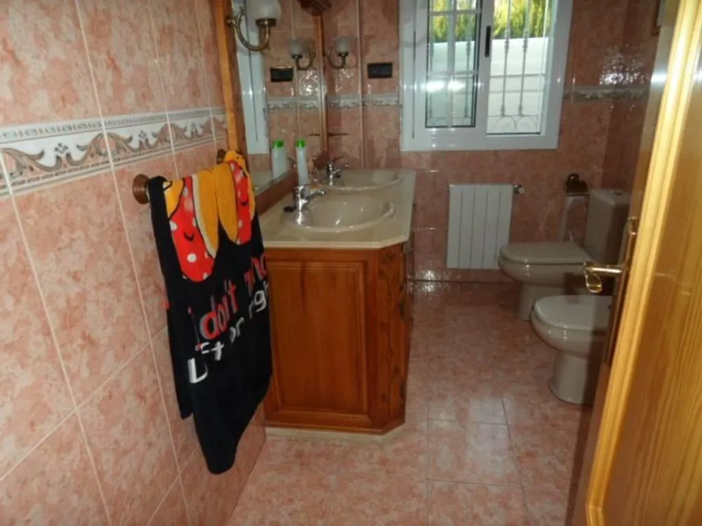 Salles de bain - Chalet with Terrace in Ciutat Jardí, Elche