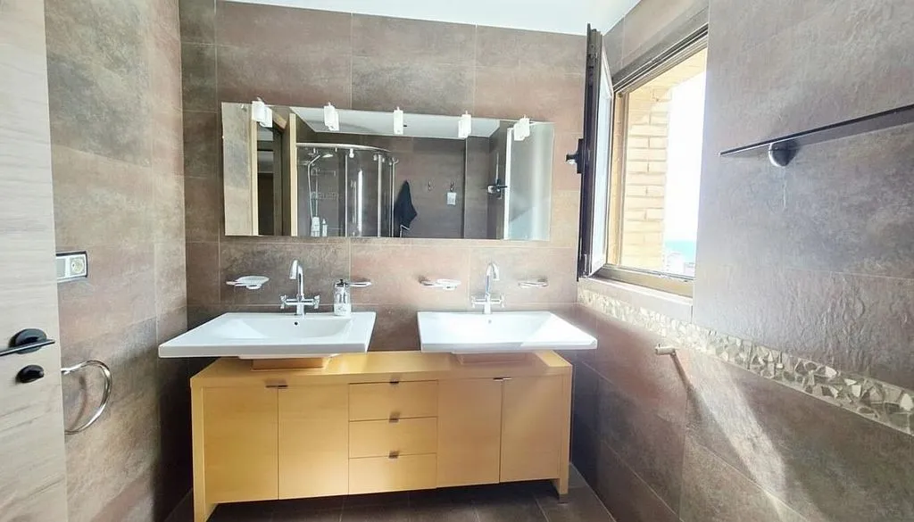 Vannitoad - Apartment with Terrace in Playa de Poniente