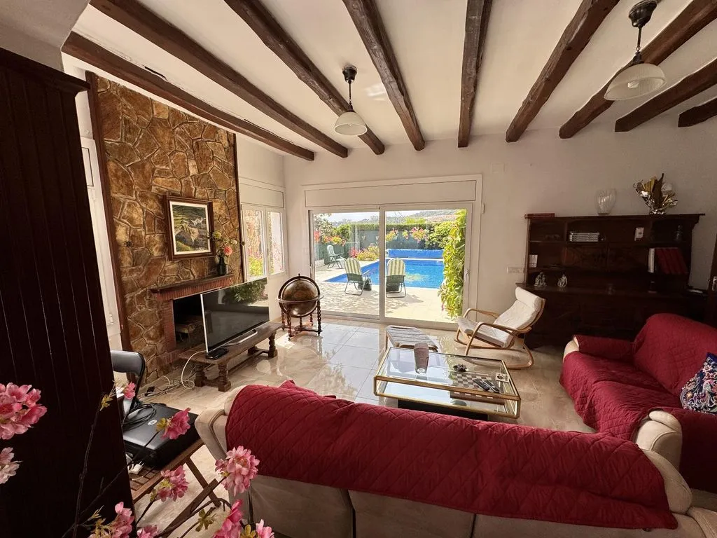 Séjour - Chalet with Pool and Terrace in S'Agaró