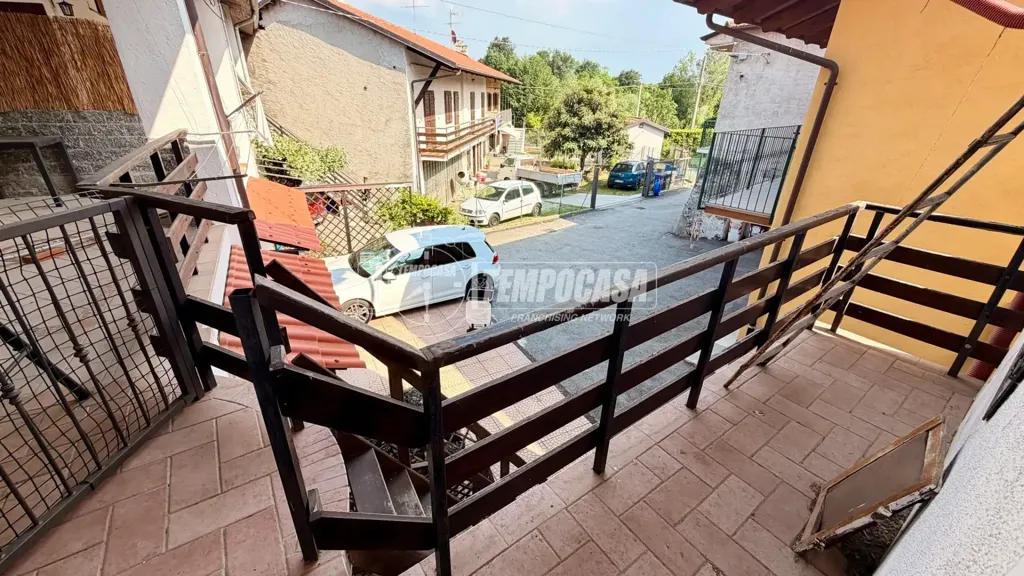 Rõdu - Terraced House with Garden in Almese