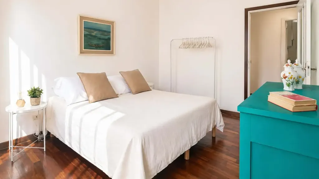 Magamistoad - Studio Apartment with Balcony in Milan