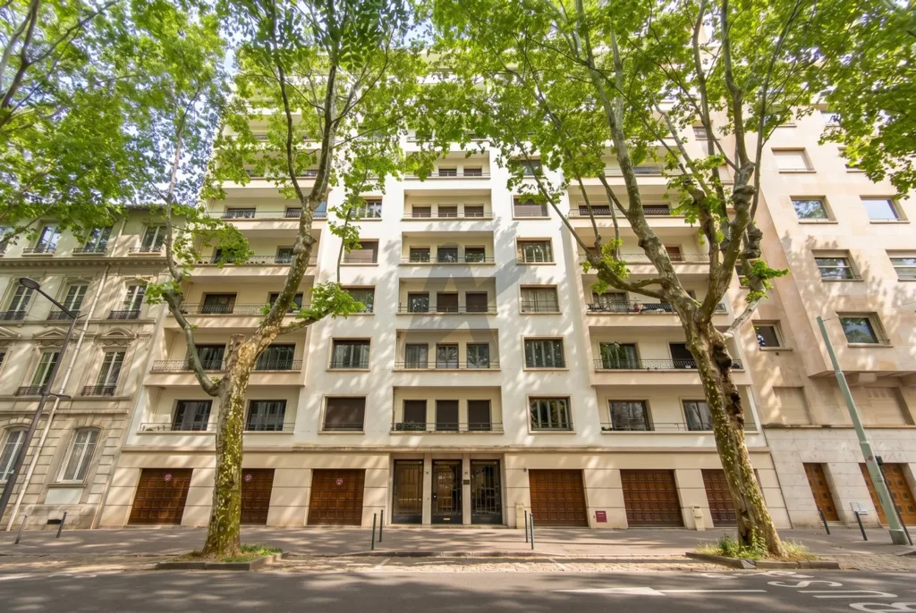 Extérieur - Appartement Luxueux avec Balcon à Lyon 6ème