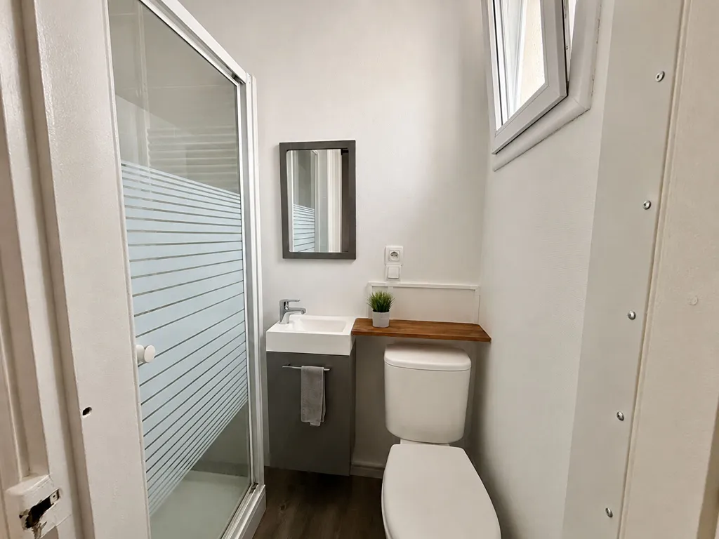Bagni - T2 Flat with Marble Fireplace in Chartres
