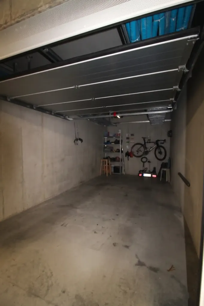 Garage - Appartement moderne et lumineux à Ingelmunster