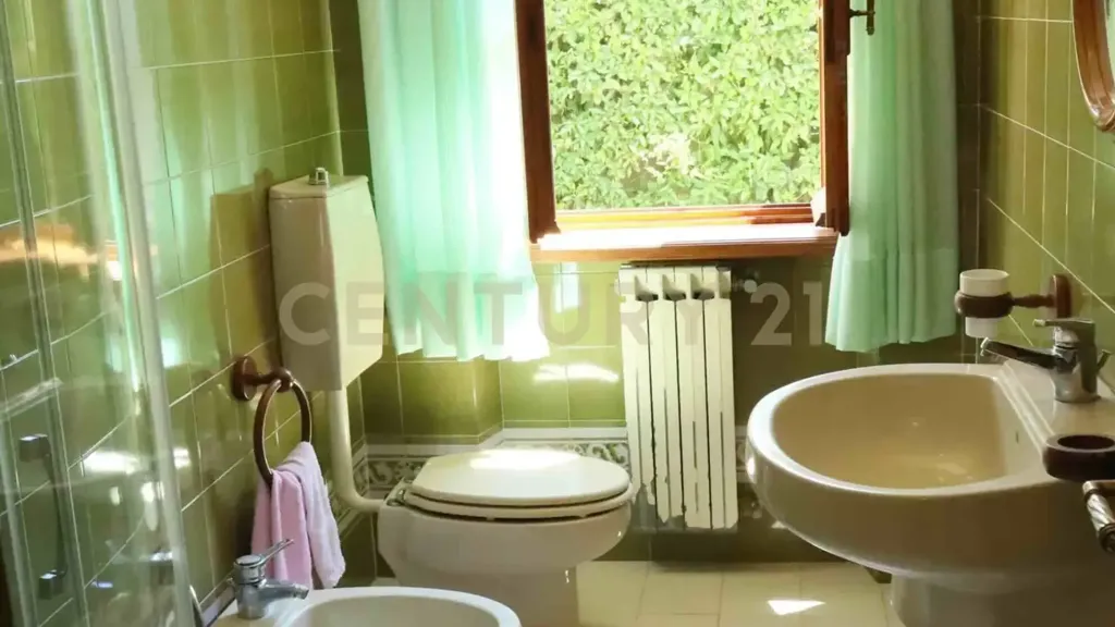 Salles de bain - Villa with Garden and Terrace in Pescaglia