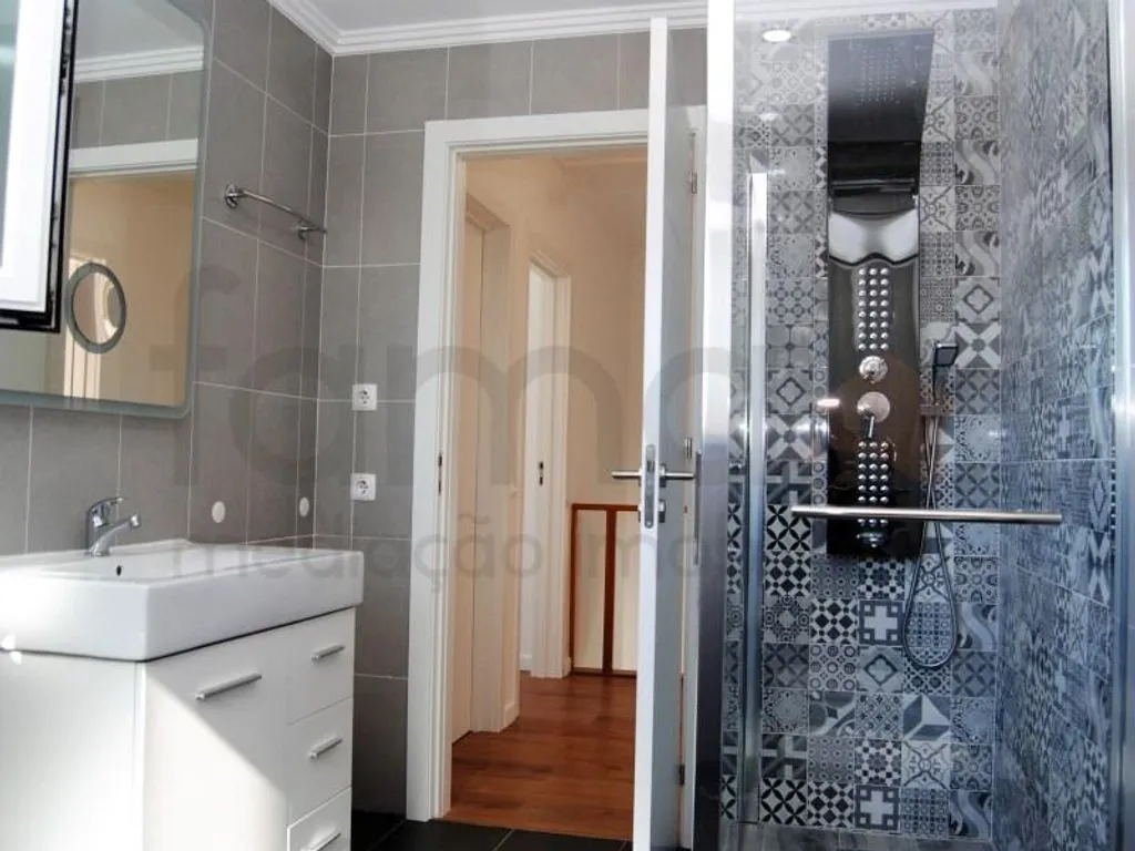 Vannitoad - Remodelled House with Sea View in Ericeira