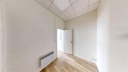 Toad - Studio with Balcony in Paris 15th