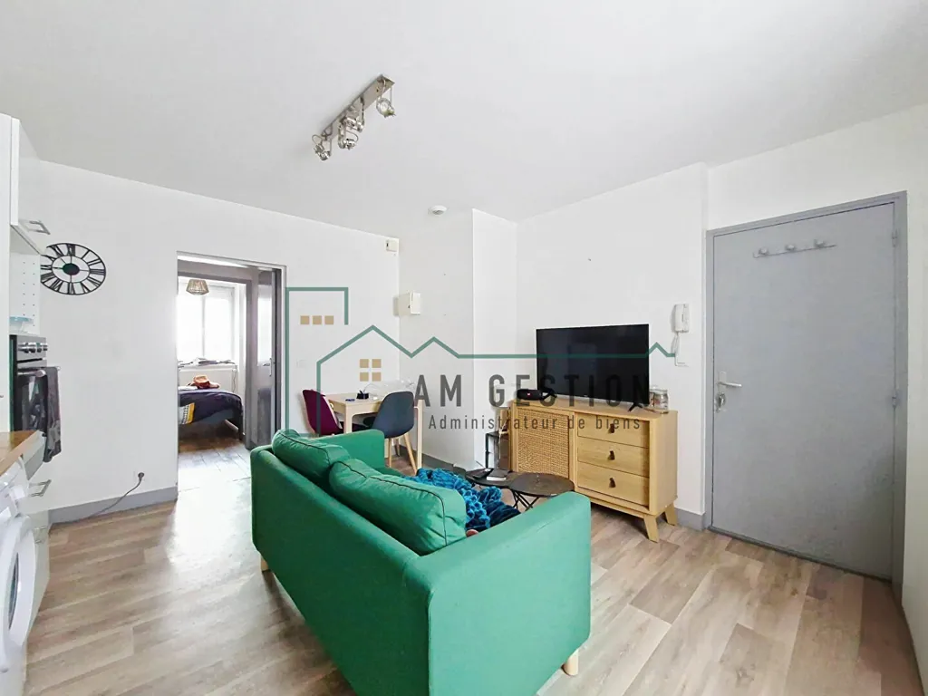 Elutuba - Renovated Flat in Centre of Couzeix