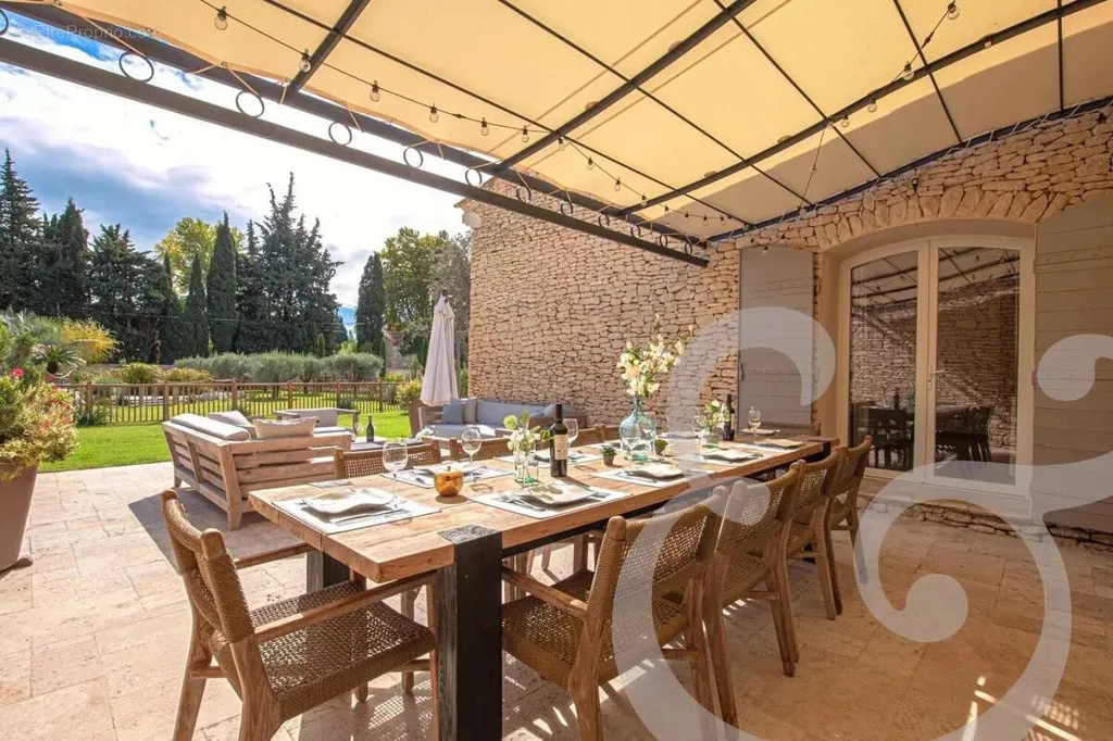 Terrass - Provençal House with Pool in Orgon