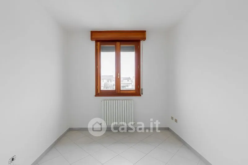 Pièces - Independent Apartment with Garden in Conselice