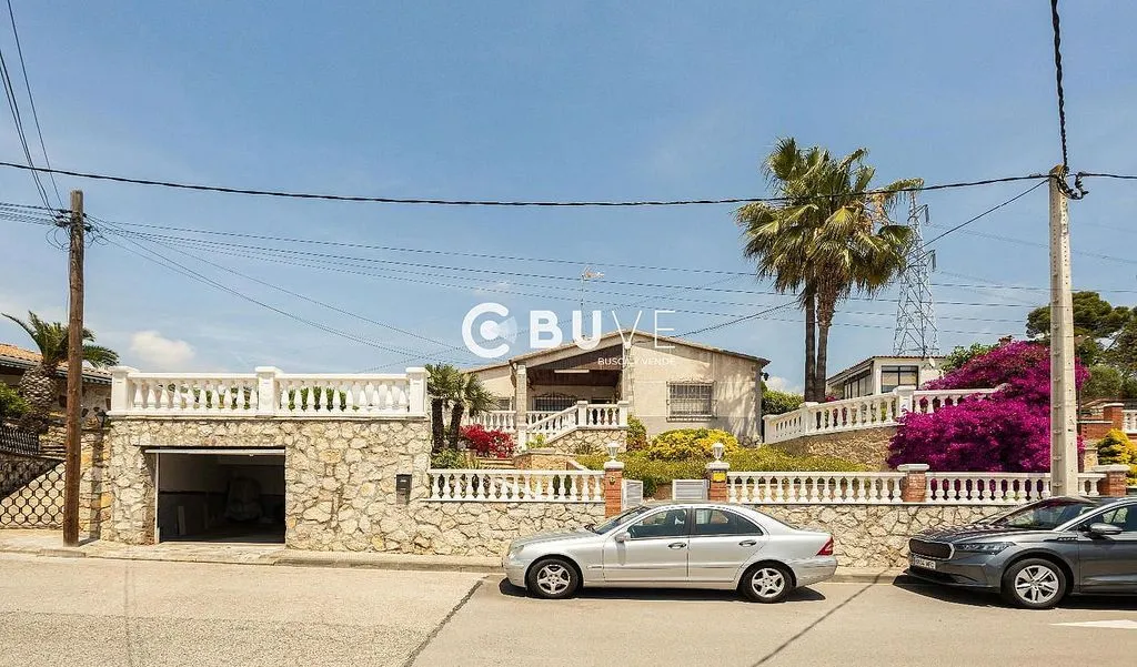 Extérieur - Chalet with Pool and Terrace in Abrera