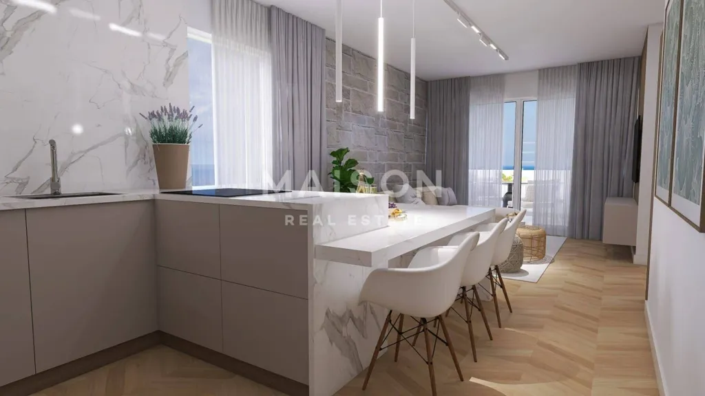 Köök - Three-Bedroom Apartment with Private Pool in Kolan