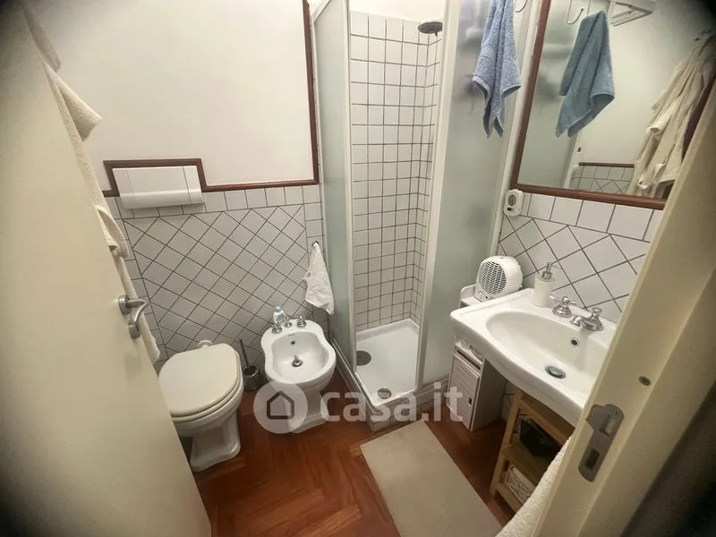 Salles de bain - Ground Floor Trilocale with Private Garden in Aci Castello