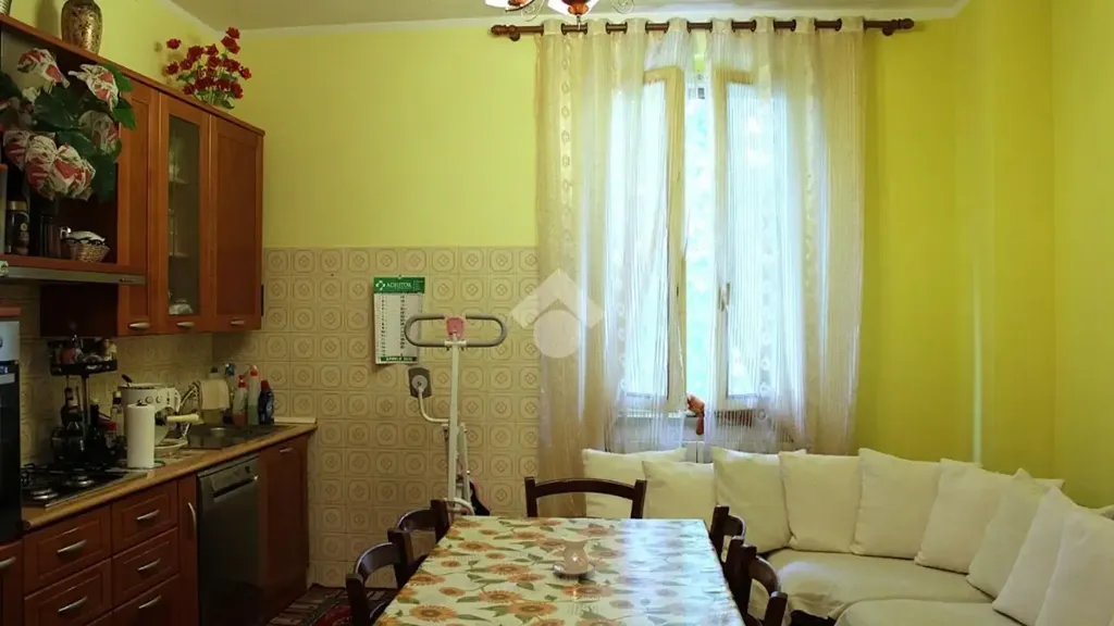 Söögituba - Fully Rented Flat with Balcony in Meldola