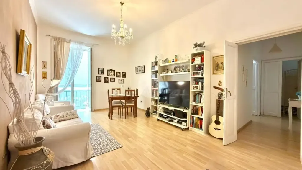 Soggiorno - Rearranged Apartment with Balcony in Naples