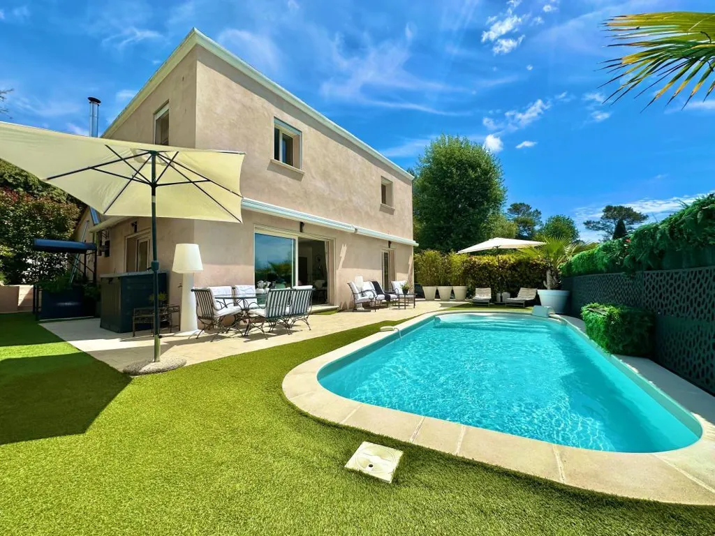 Bassein - Villa with Pool in La Colle-sur-Loup