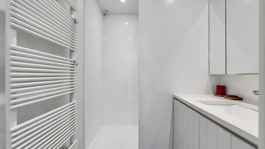 Salles de bain - Appartement avec Jardin et Terrasse à Genk