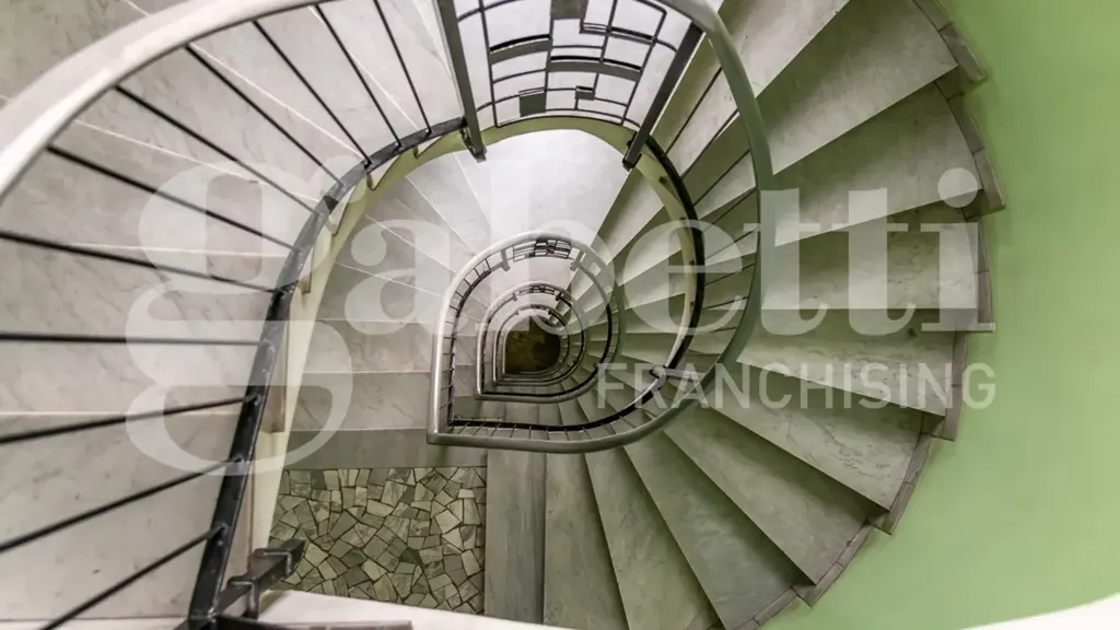 Pièces - Modernised Studio with Balcony in Porta Venezia, Milan