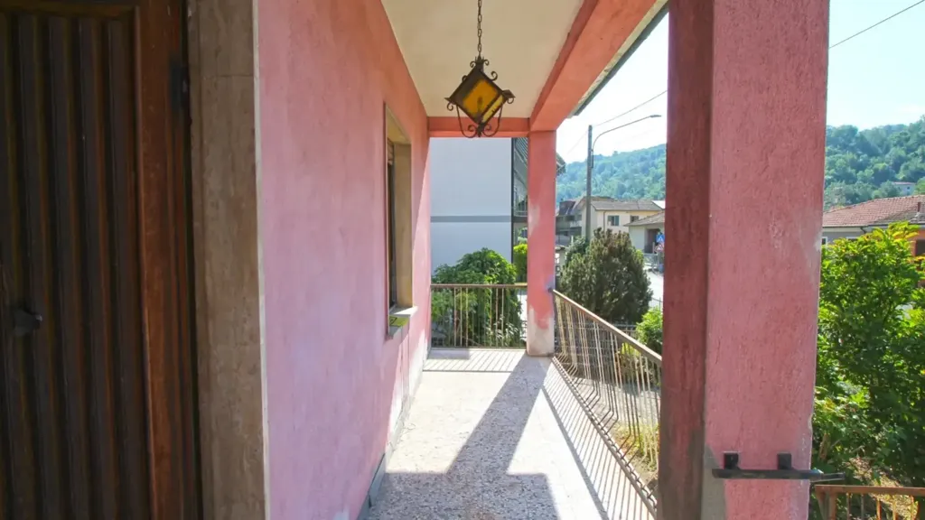 Balcon - Independent House with Roof Terrace in Fivizzano