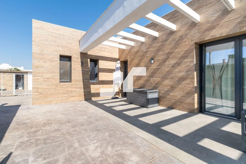 Terrasse - Contemporary Chalet with Private Pool in Madrigal