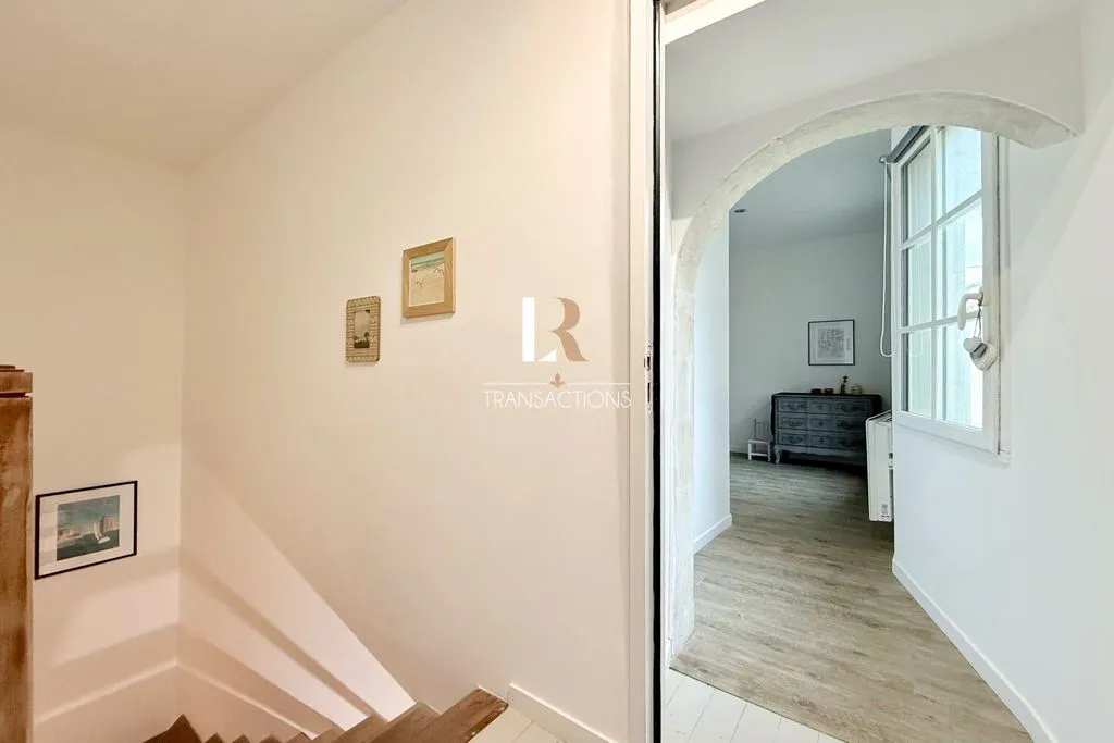 Pièces - Immeuble avec Appartements et Garage à La Rochelle