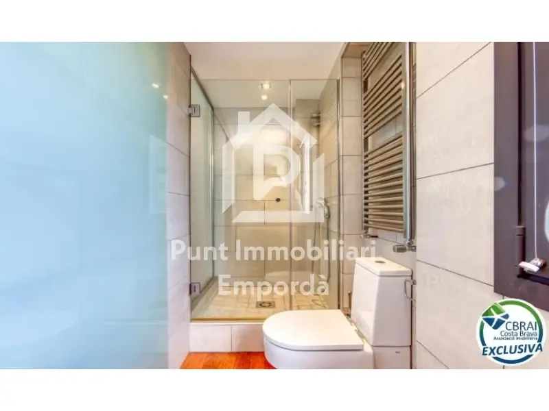 Salles de bain - Spacious Villa with South Orientation in Llançà