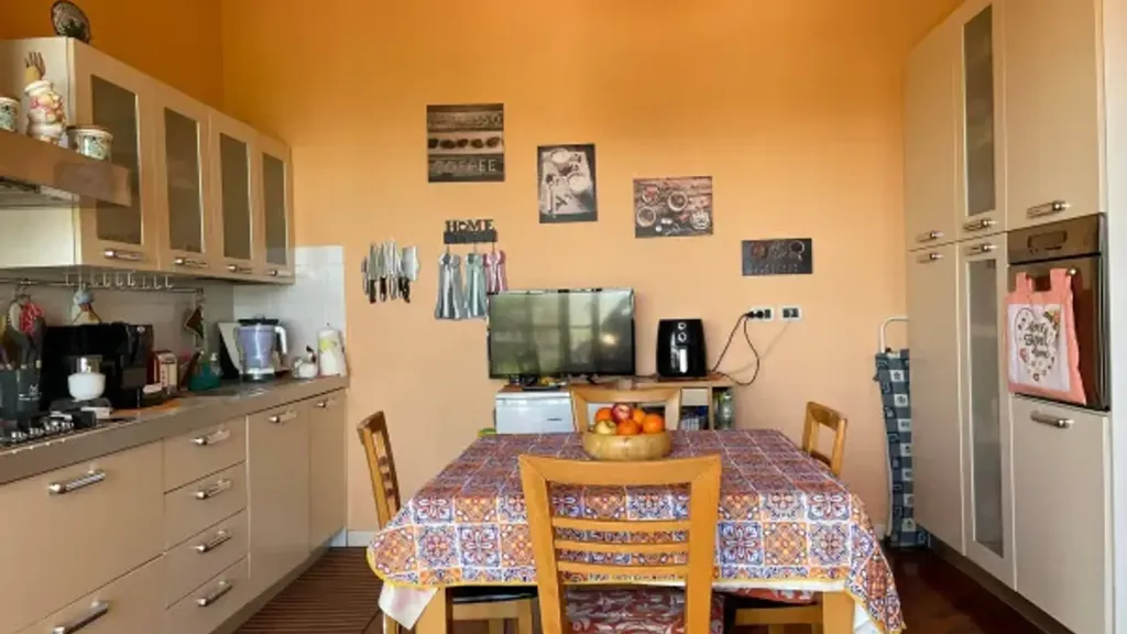 Söögituba - Rustic Villa with Garden in Imola