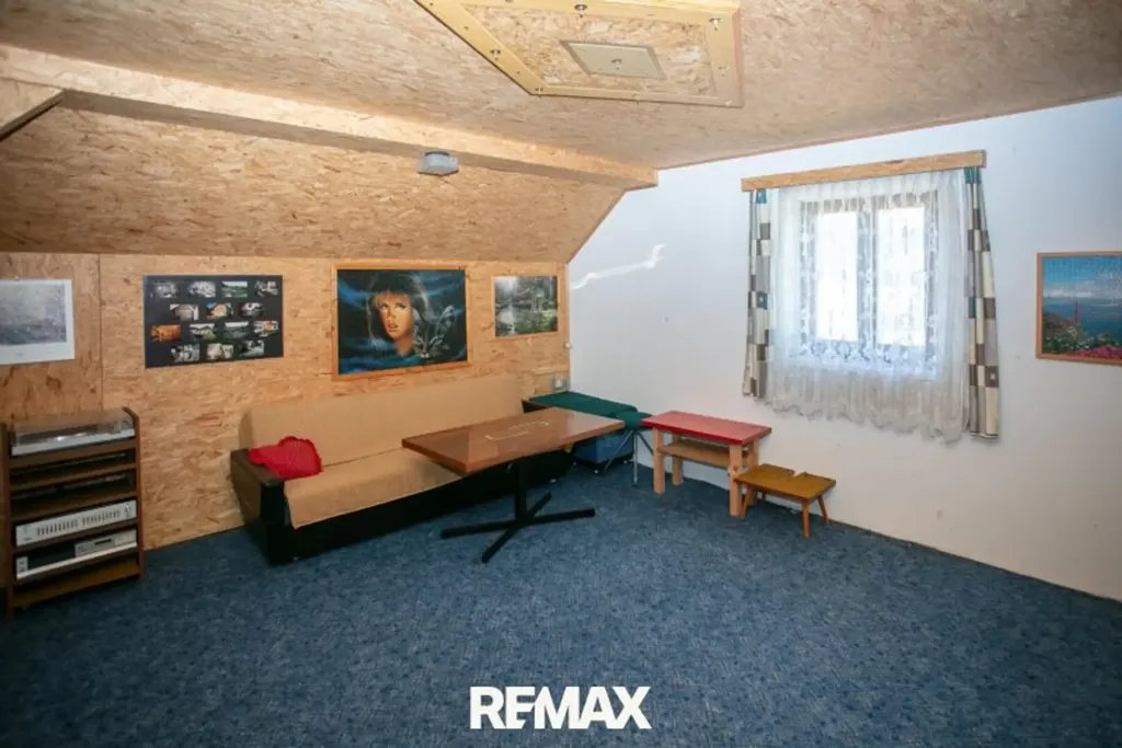 Toad - Spacious House with Workshop in Kautzen