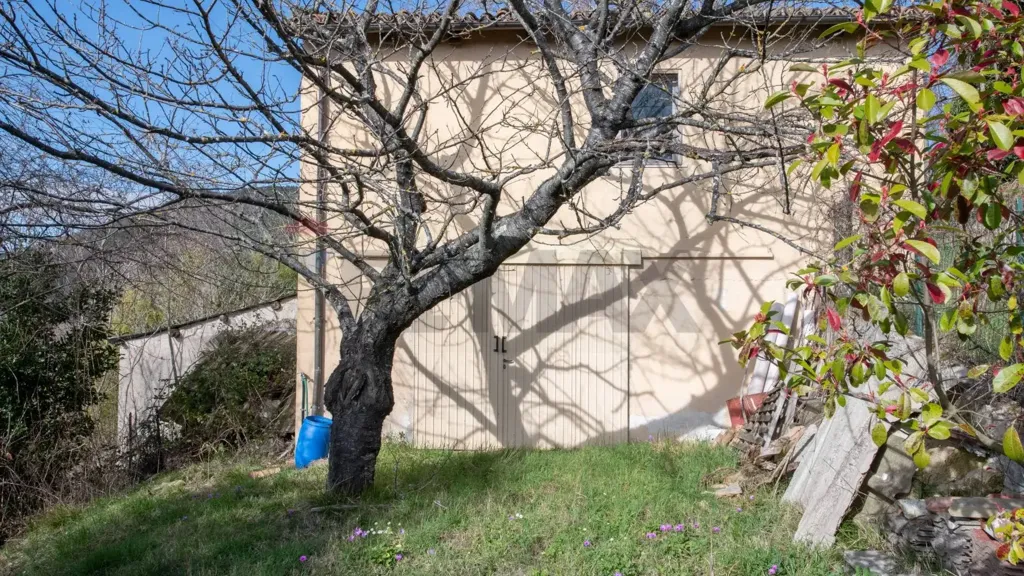 Välivaade - Semi-detached Apartment with Panoramic View in Arcevia