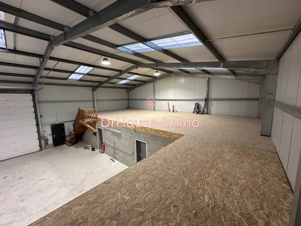 Garaaž - Commercial Space with Large Warehouse in Château-Landon