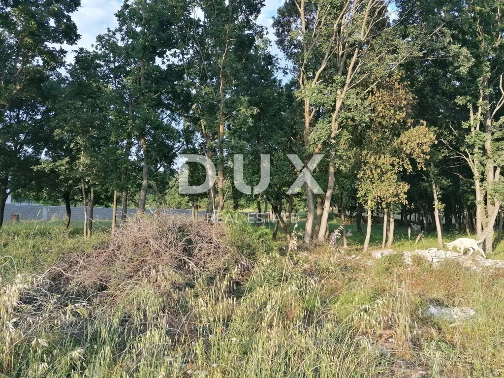 Aed - Building Plot with Sea View in Medulin