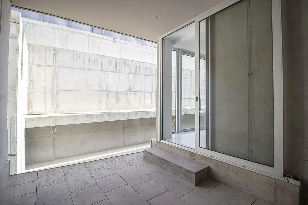 Entrée - Contemporary Townhouse with Pool in Ifara