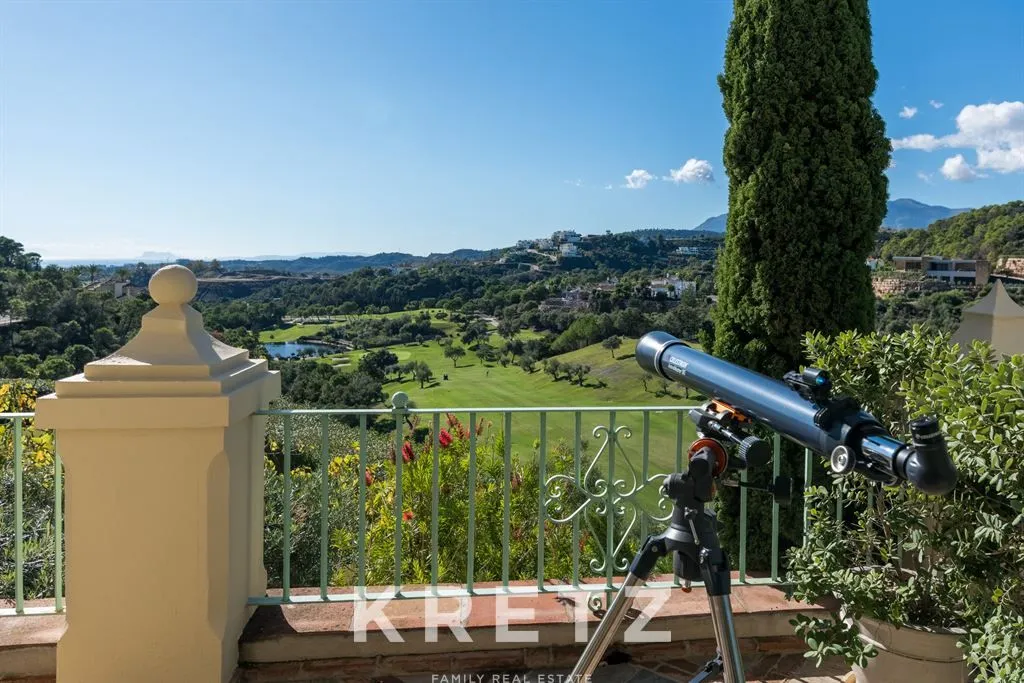 Jardin - Luxury Villa with Golf Access in Benahavís