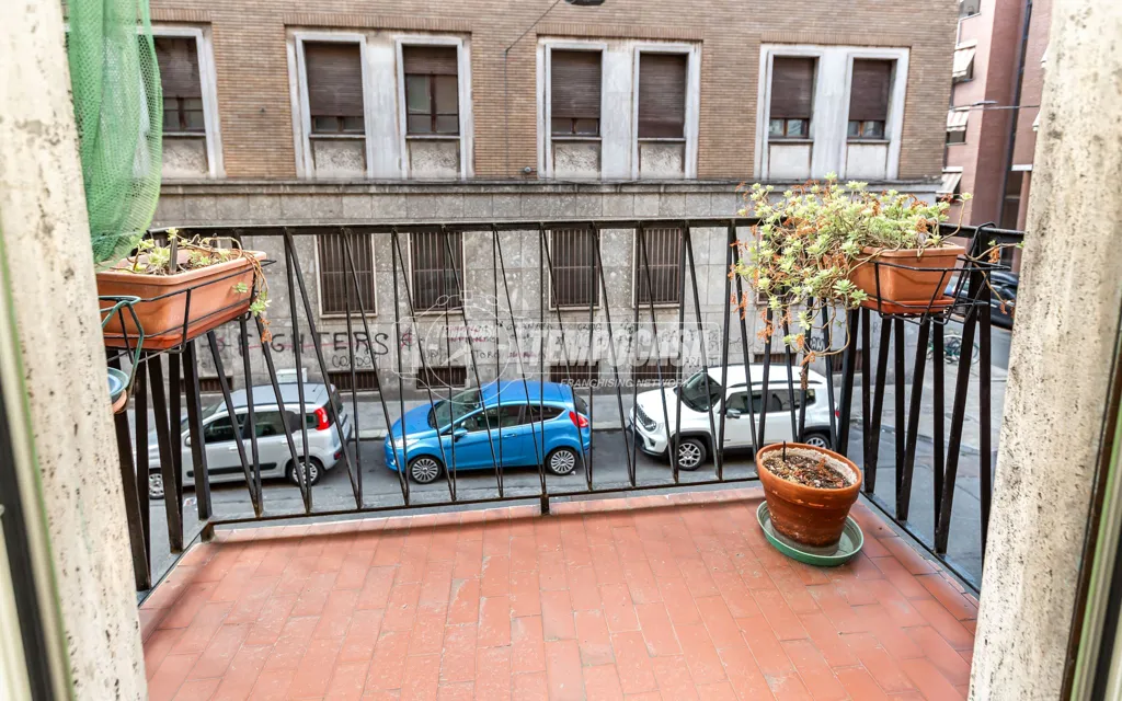 Balcone - Trilocale with Balcony in Torino