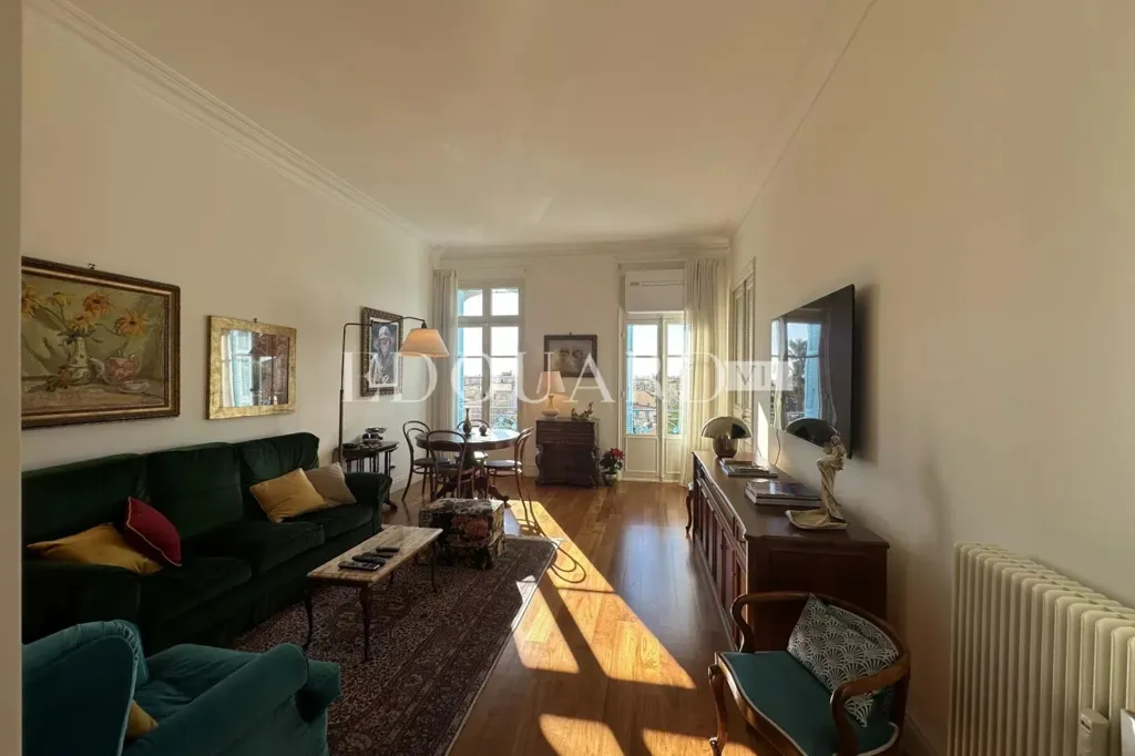 Soggiorno - Occupied Viager Apartment with Panoramic View in Menton