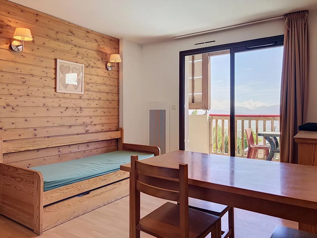 Chambres - Studio avec Terrasse et Vue près du Centre