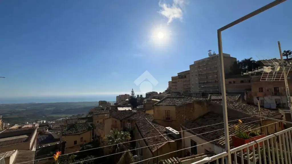 Balcon - Bright Apartment with Balcony in Agrigento