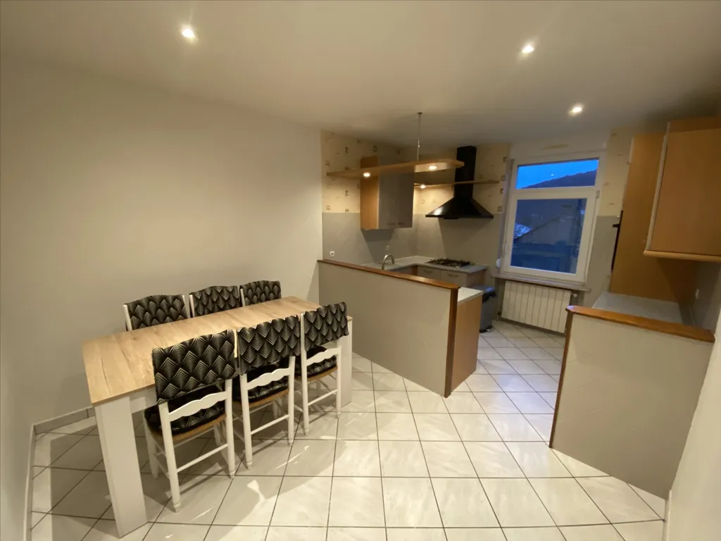 Söögituba - Duplex Apartment with Private Parking in Algrange