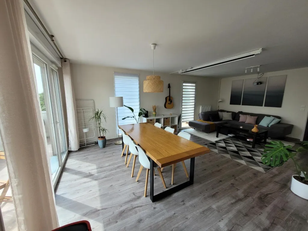 Söögituba - Flat with Balcony in Loos