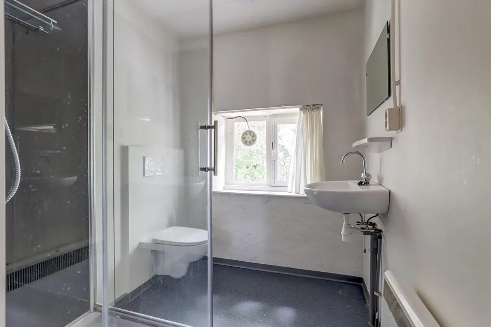 Salles de bain - Historic Villa with Garden in Landgraaf