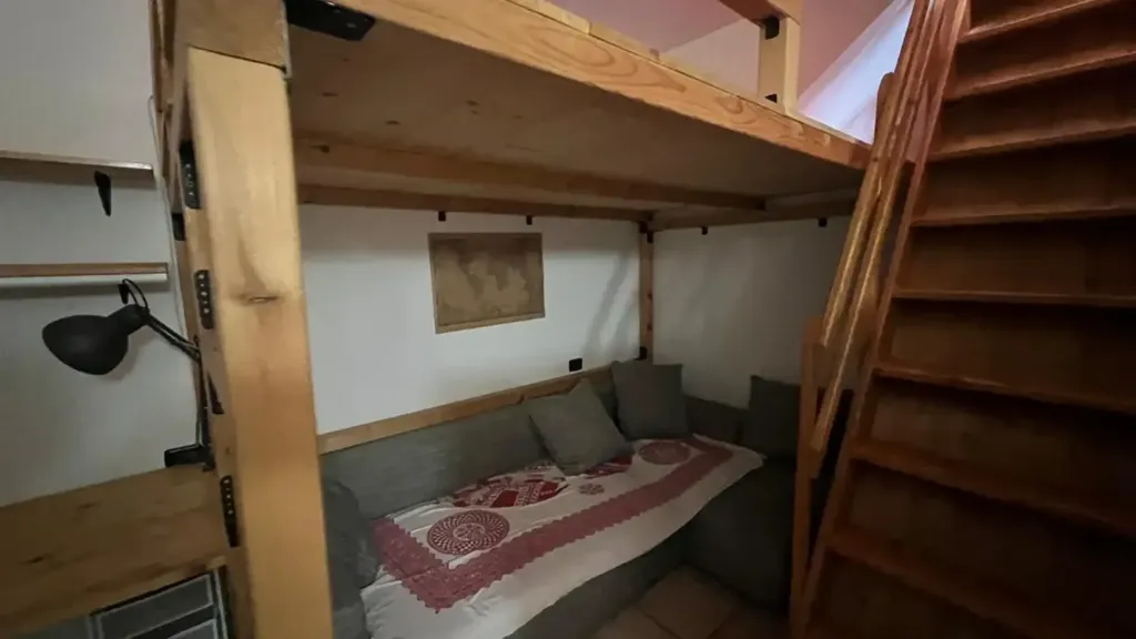 Chambres - Studio with Balcony in Rescaldina