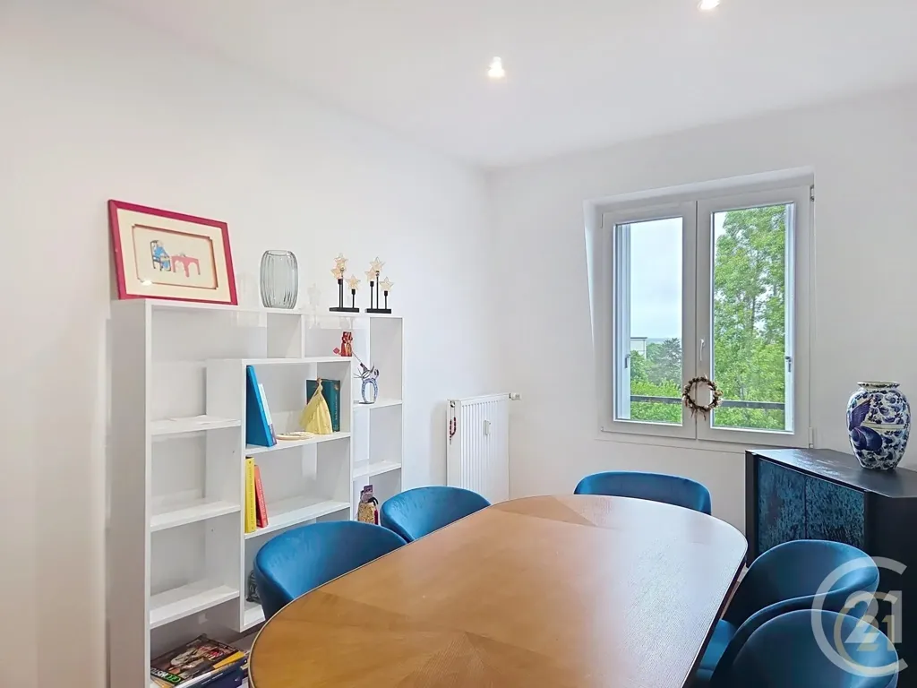 Dining Room - 3-Bed Apartment with Parking in Compiègne