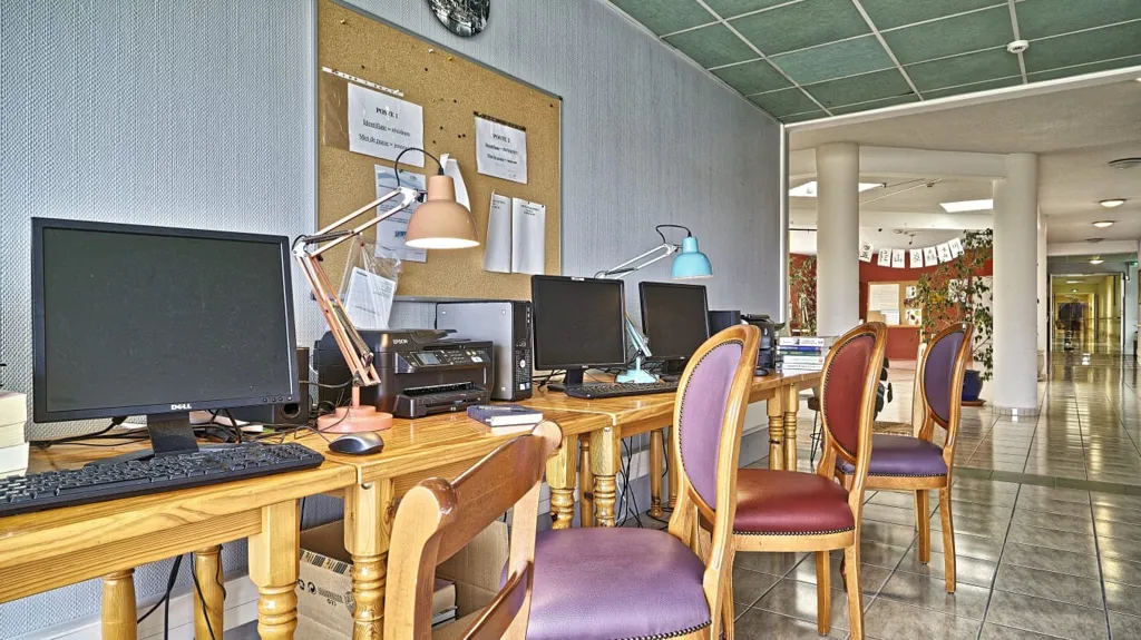 Bureau - Appartement T1 bis en Résidence EHPAD à Vouillé